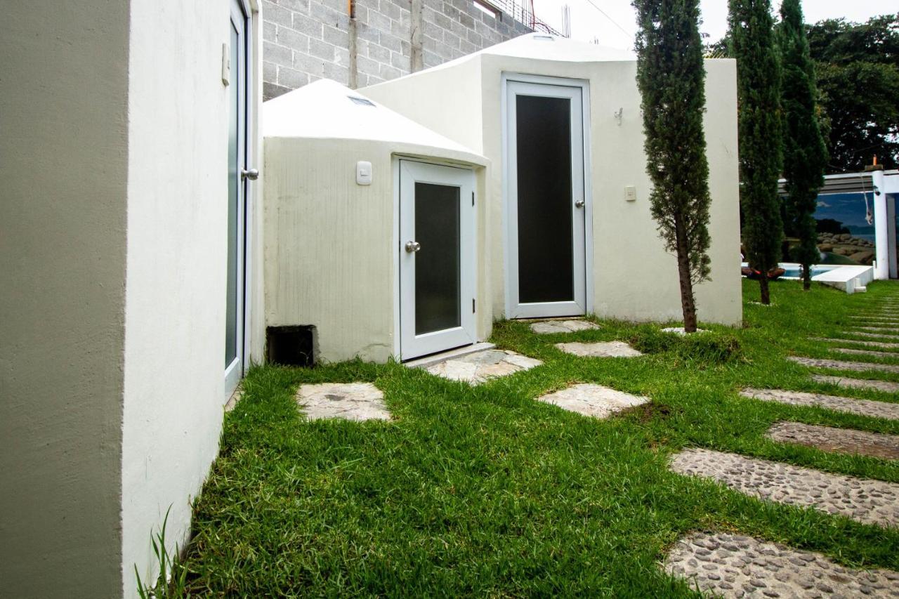 Hotel Ariana San Pedro La Laguna Exterior photo